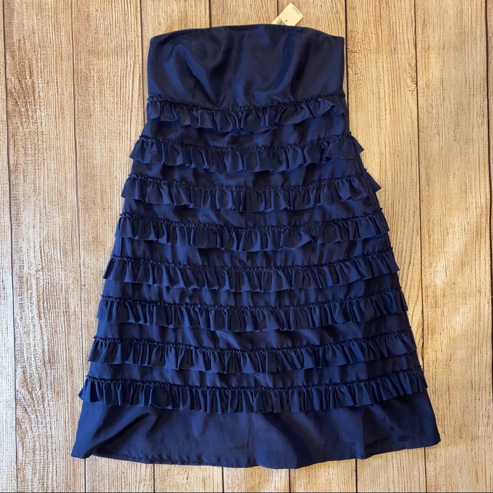 GAP Ruffed Strapless Dress - Picture 3 of 14